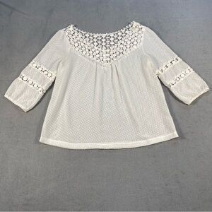 White Diamonds Women’s white crochet lace yoke & trim on 3/4 sleeves top, size M